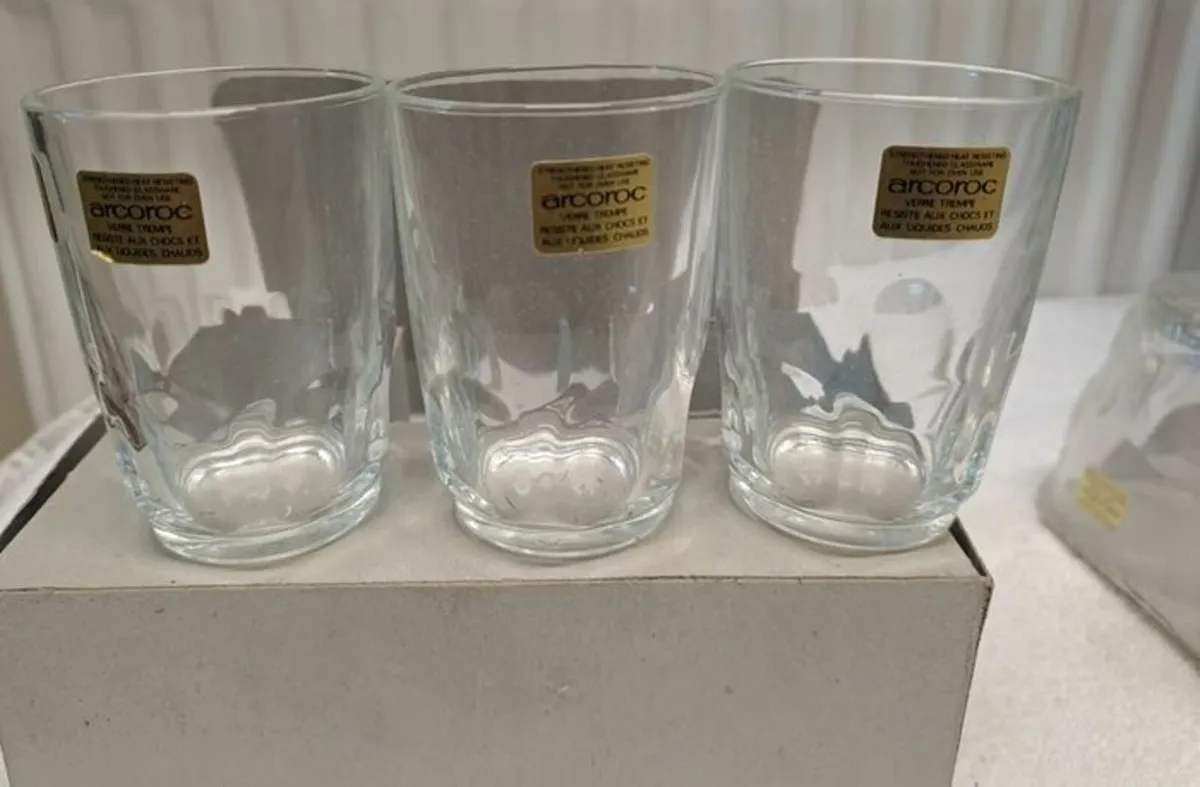6 small Arcoroc glasses vintage - Image 1