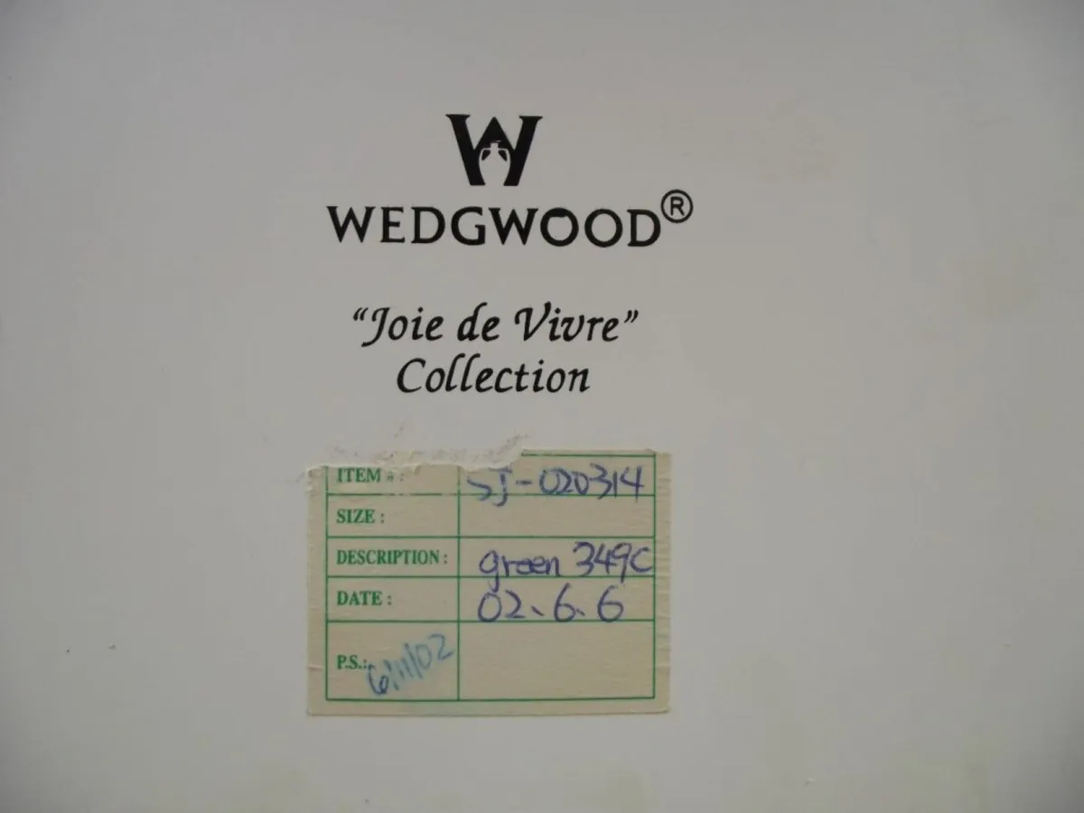 2 X Wedgwood Wooden Chargers - 13" Diameter - Image 3