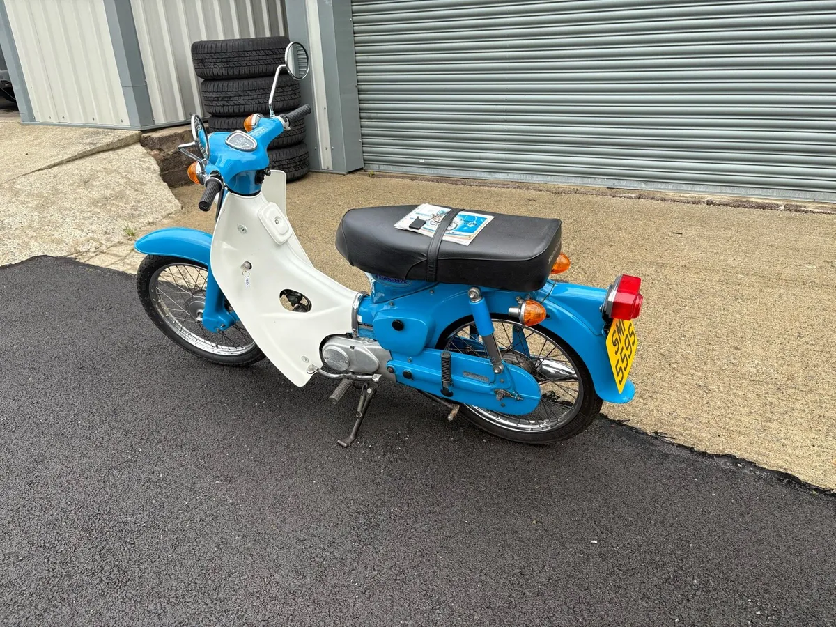 Honda c 70. Steptrough.  Round light - Image 1