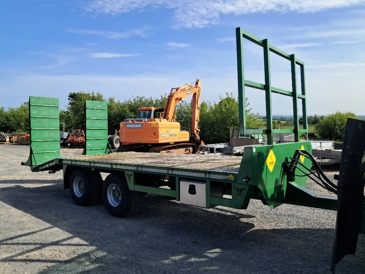 Tyrone Trailers low loader - Image 2