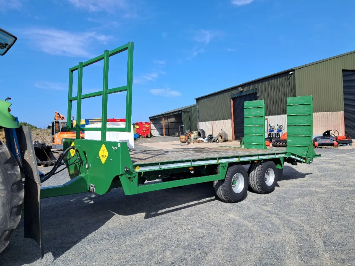Tyrone Trailers low loader - Image 1