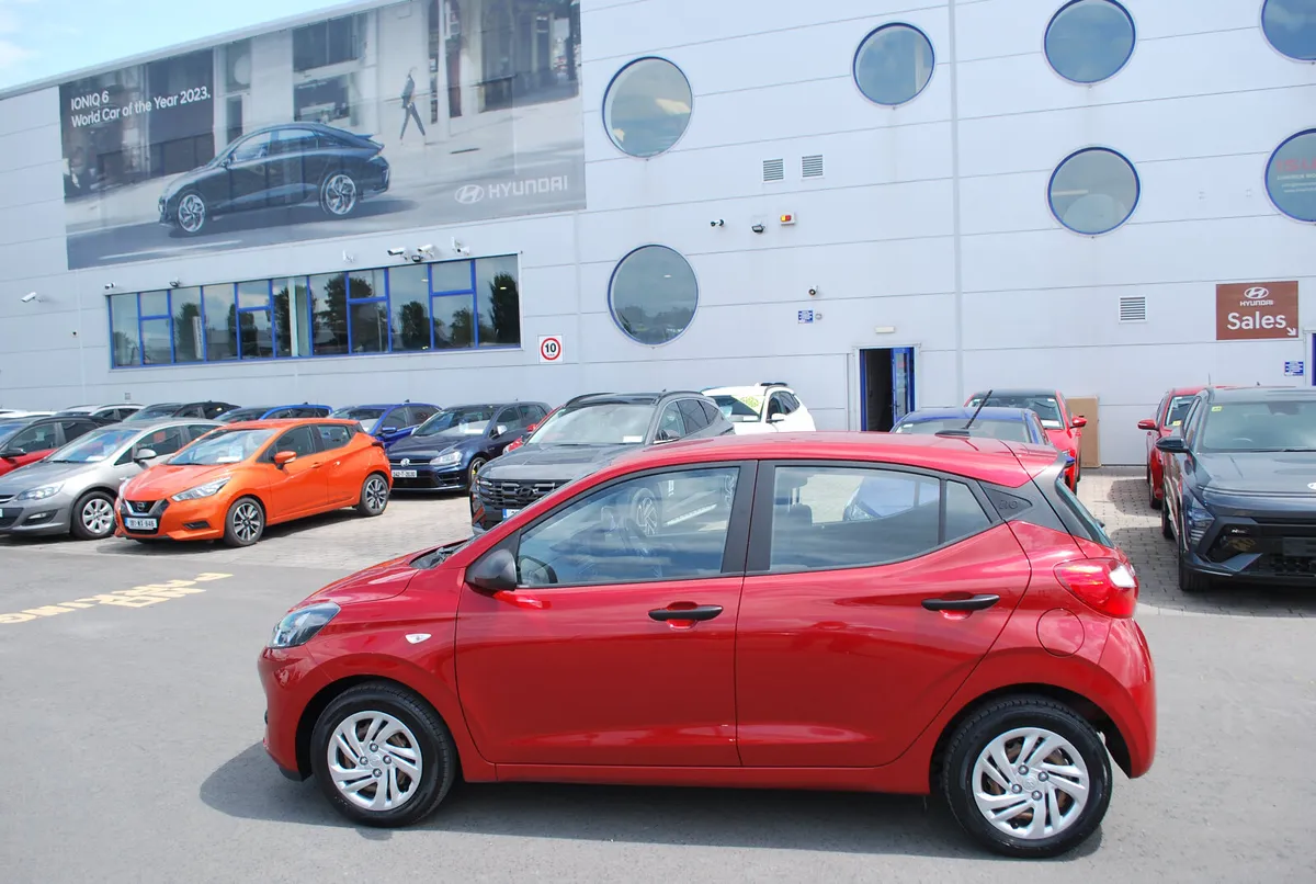 Hyundai i10 2021 - Image 2