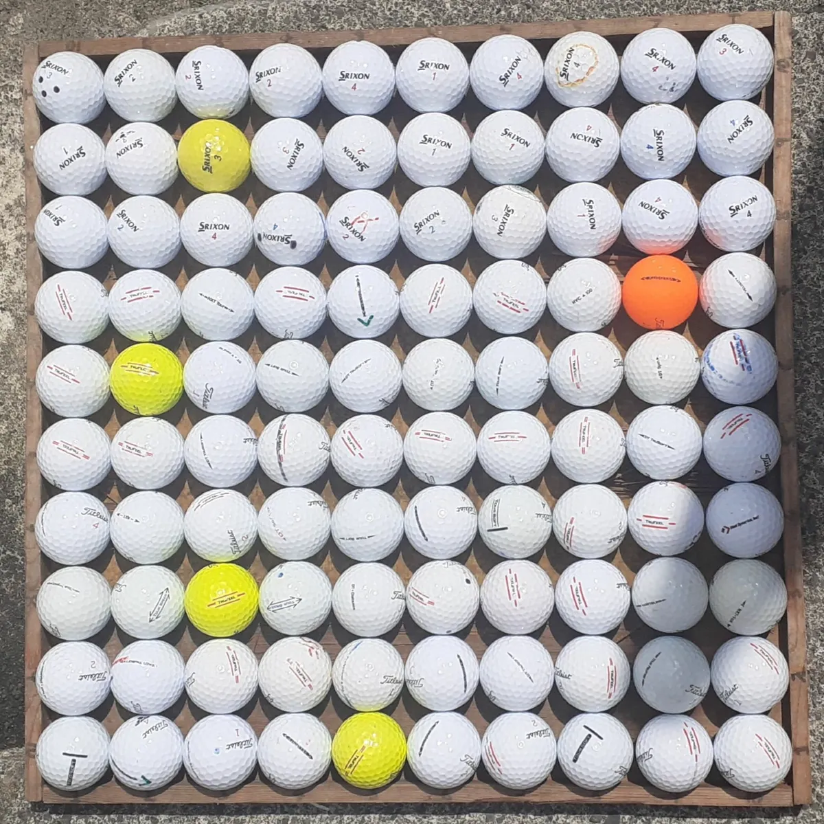100 Grade A golf balls Titleist Srixon