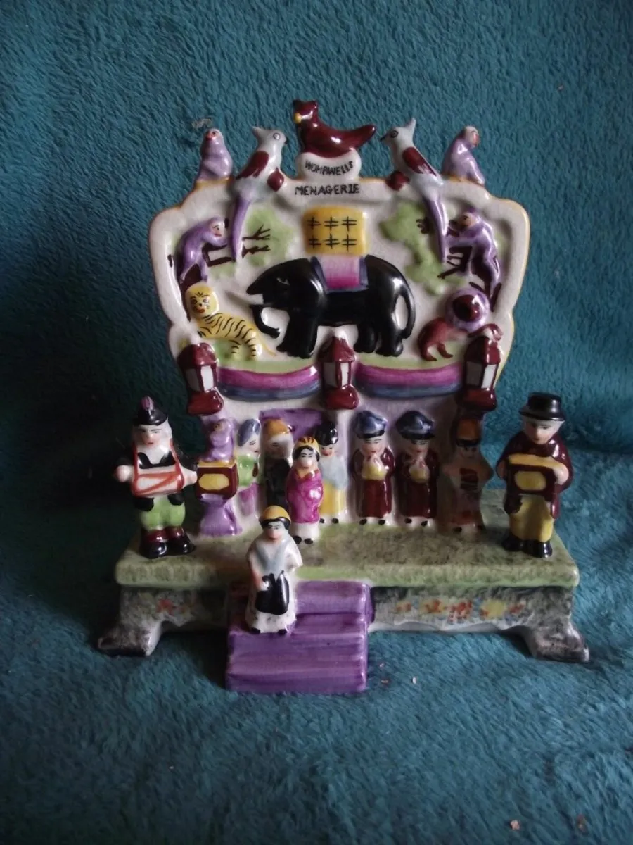 " WOMBWELLS MENAGERIE" - Repro. Flatback - Image 1