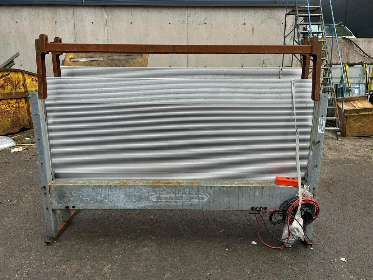 NEW DHOLLANDIA ALLOY TAIL LIFT 500KGS - Image 4
