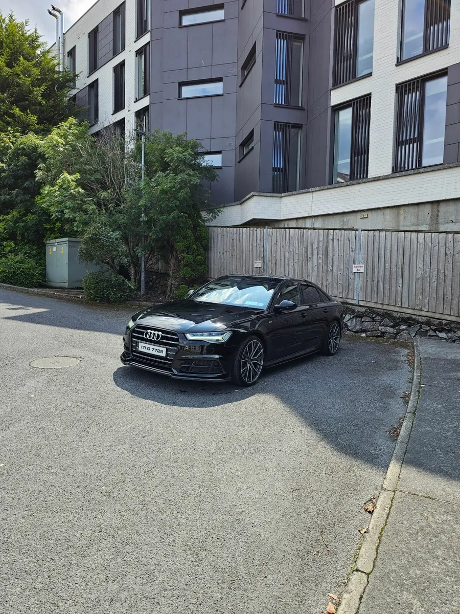 171  A6 S line  Ultra Black Edition - Image 2