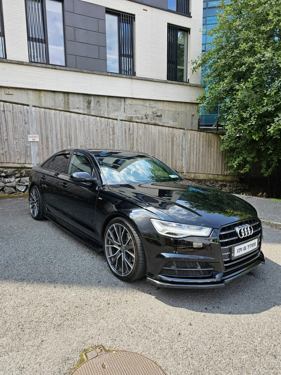 171  A6 S line  Ultra Black Edition - Image 4