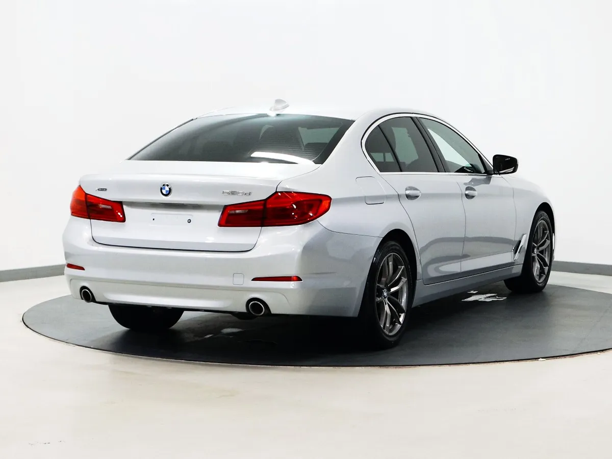 *52* 2019 BMW 5-Series 2.0 se xdrive auto - Image 4