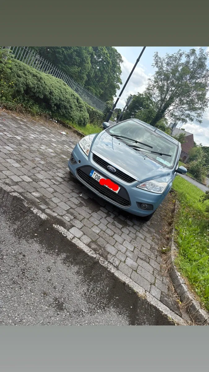 2008 ford focus saloon - Image 1