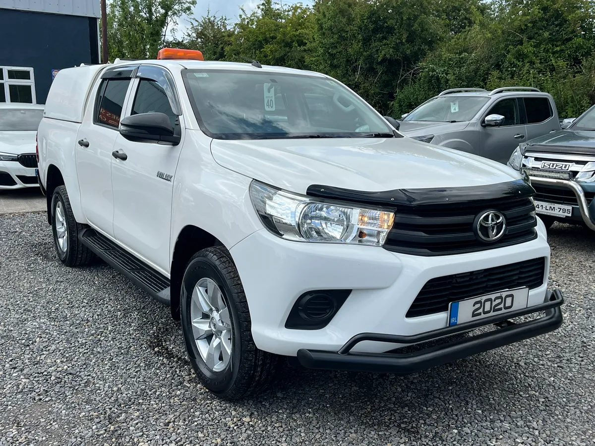 2020 TOYOTA HILUX 2.4 CREWCAB MANUAL - Image 1
