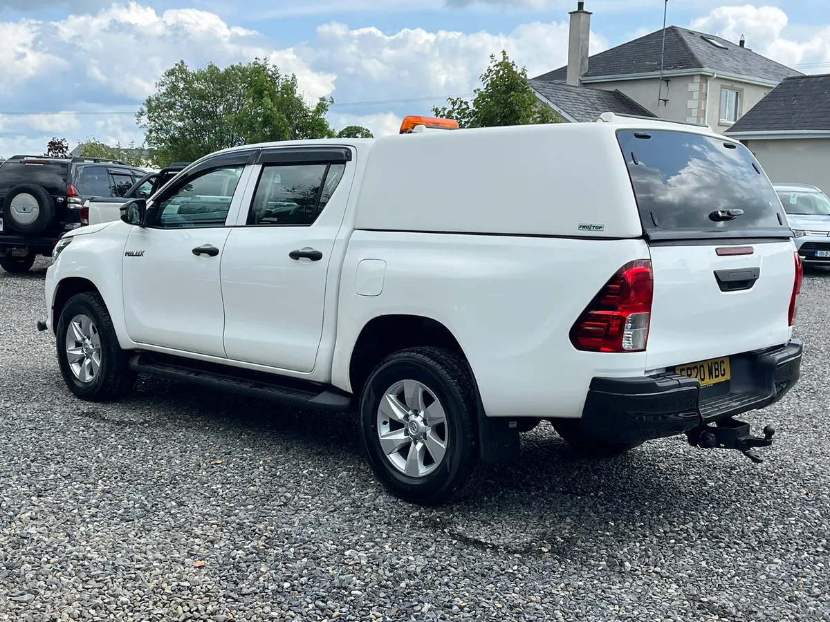2020 TOYOTA HILUX 2.4 CREWCAB MANUAL - Image 4