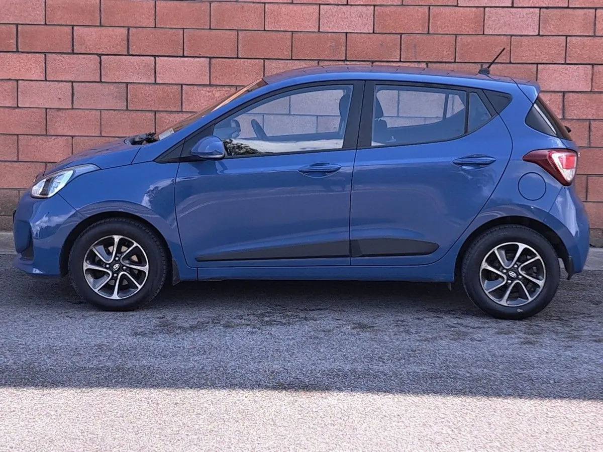 Hyundai i10 Deluxe Model 1.0 Petrol. - Image 3