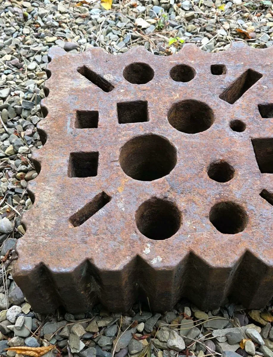 Blacksmiths Swage Block - Image 3