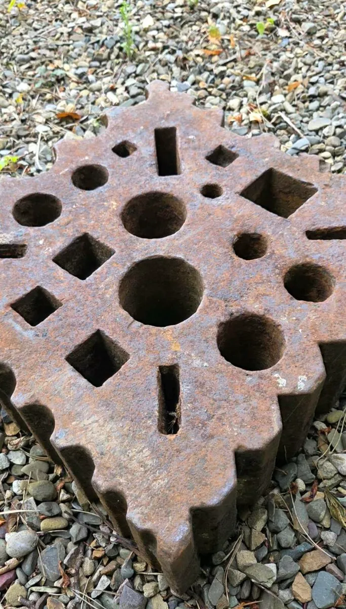 Blacksmiths Swage Block - Image 4