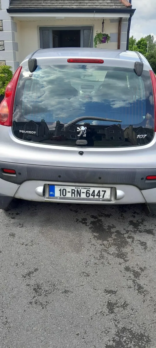 2010 Peugeot 107 1.0 L URBAN  5D - Image 3