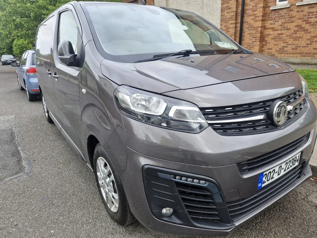 Vivaro van - Image 1