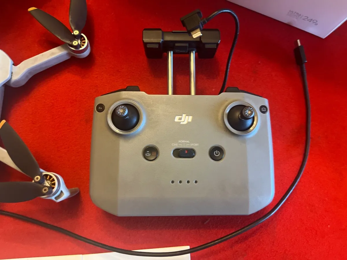Dji mini 2 fly more combo - Image 2