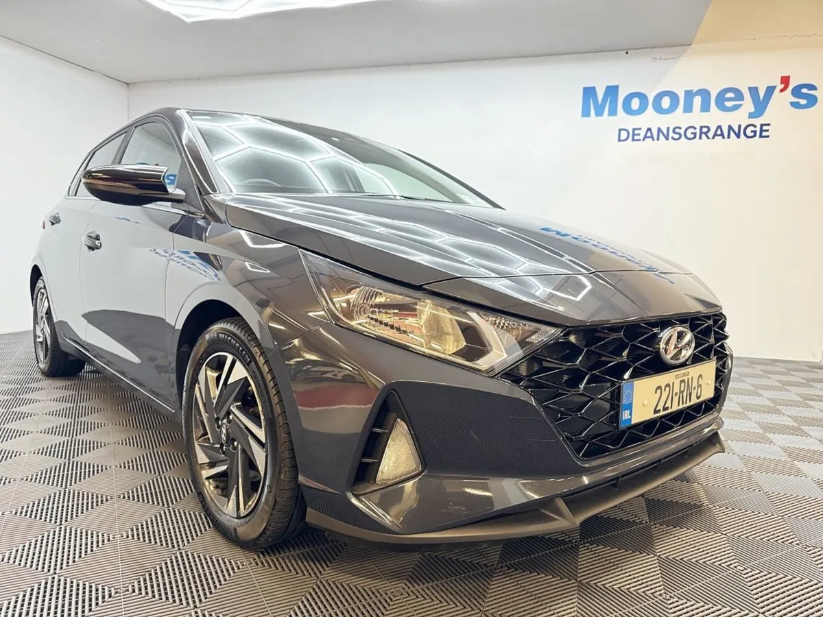 Hyundai i20 1.0 Deluxe Plus Auto - Image 1