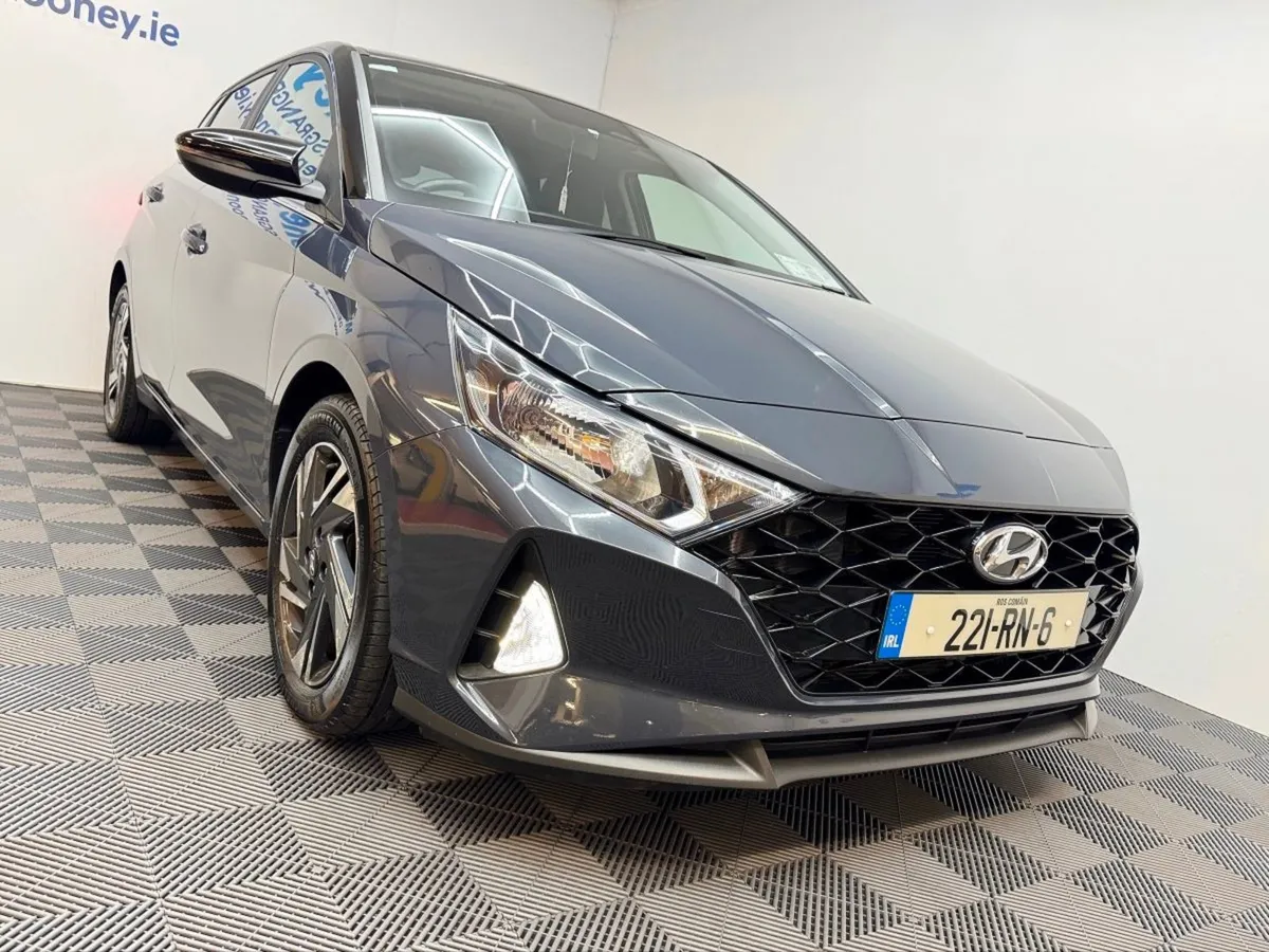 Hyundai i20 1.0 Deluxe Plus Auto - Image 3