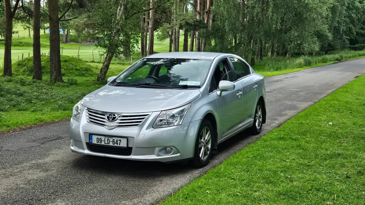 Toyota Avensis 2009 - Image 2