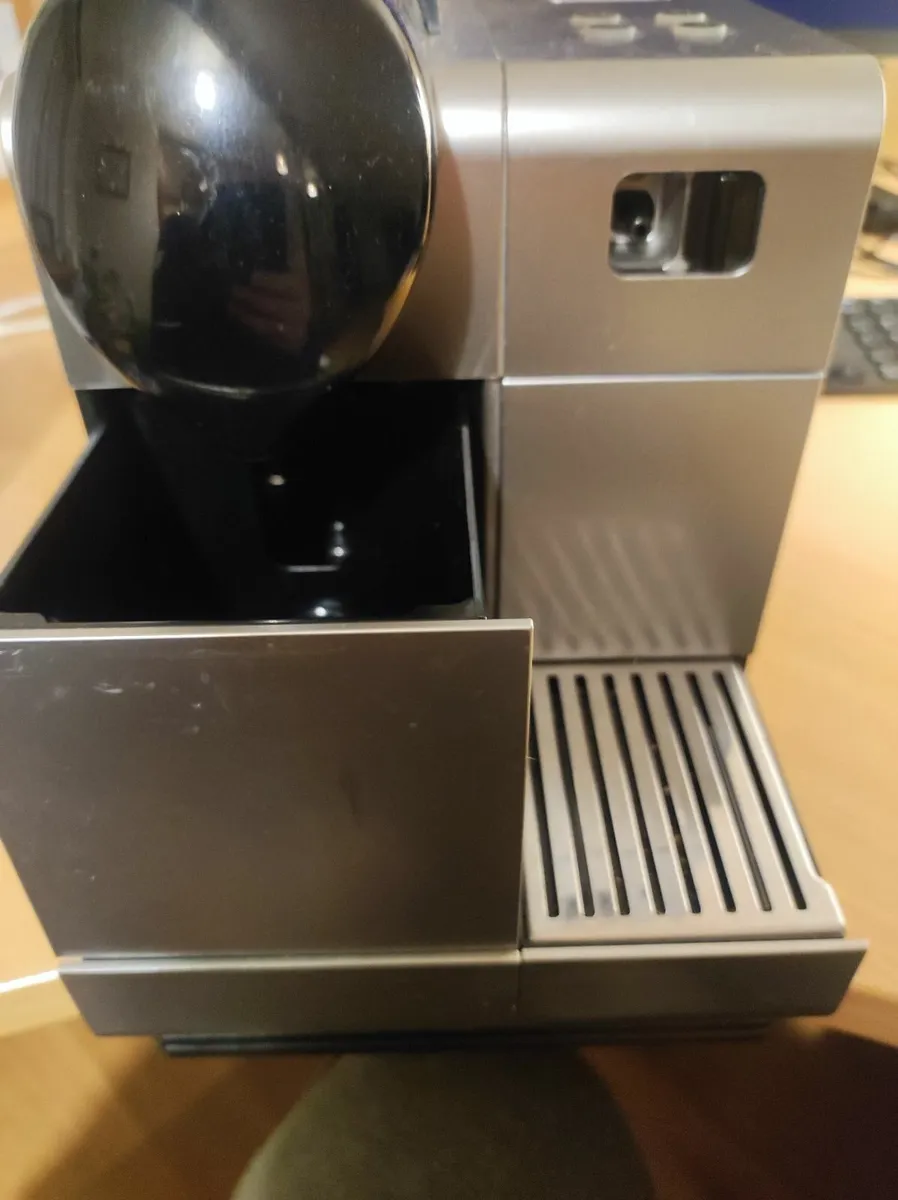 Coffee machine De’Longhi Lattissima+ EN 520.SL - Image 3