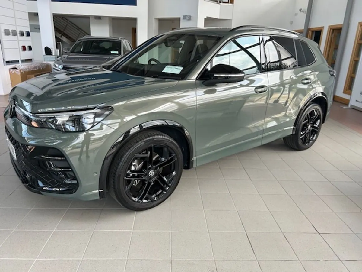 Volkswagen Tiguan 2.0 TDI 150HP R-line Black Edit - Image 2