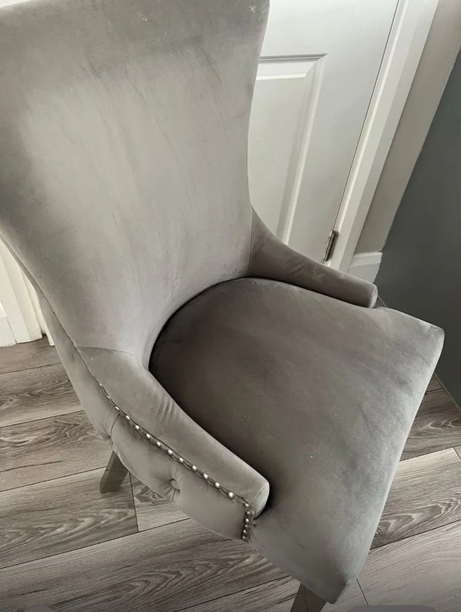 Chairs - Image 3