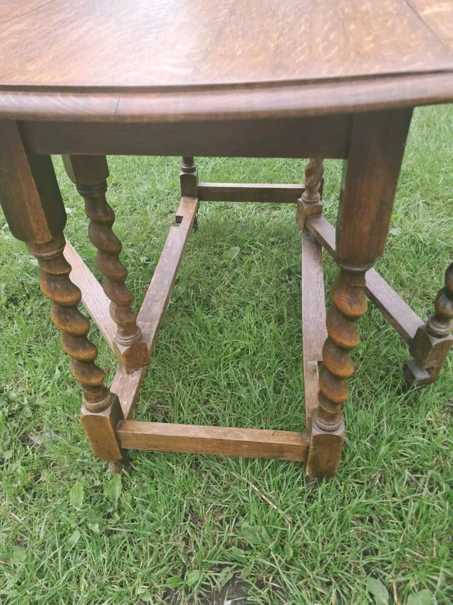 Oak gateleg table - Image 2
