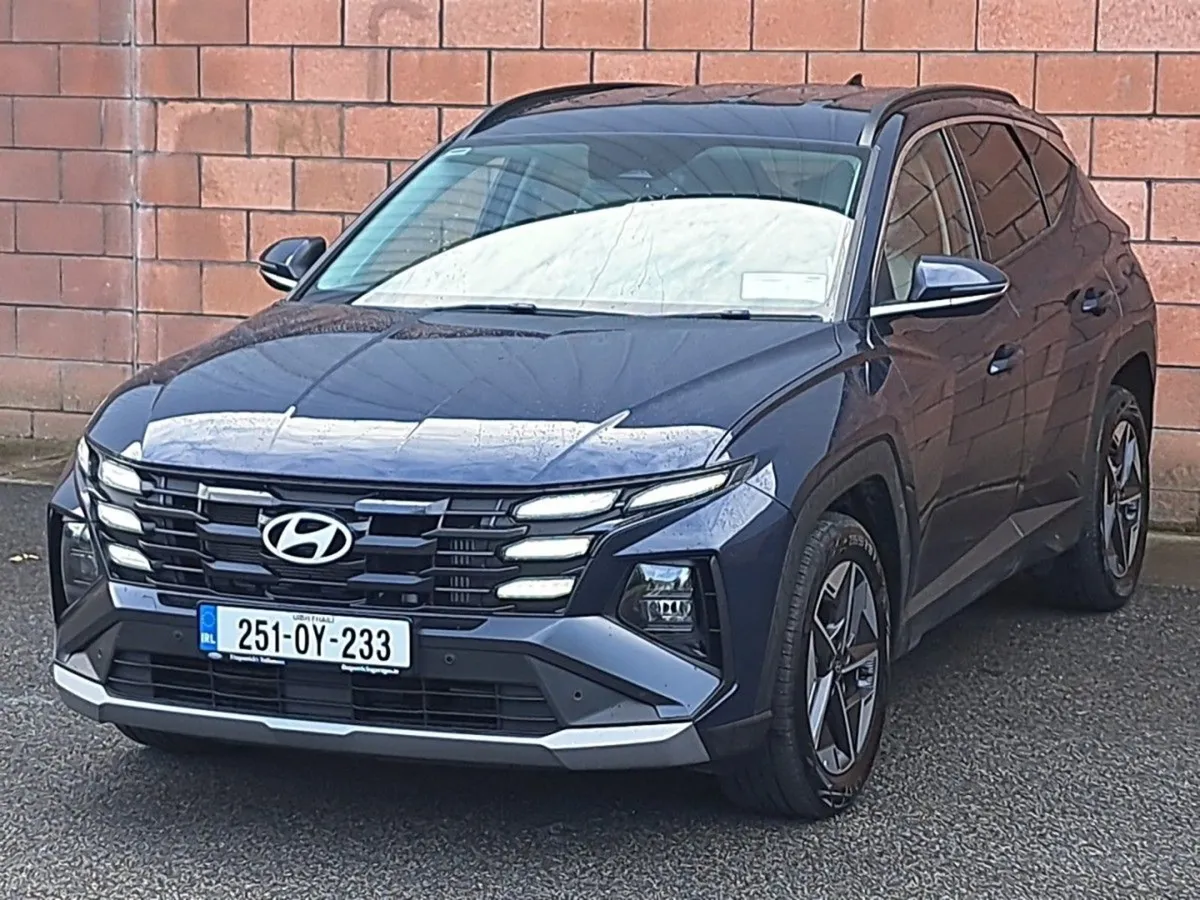 Hyundai Tucson Executive Model 1.6 Diesel. - Image 2
