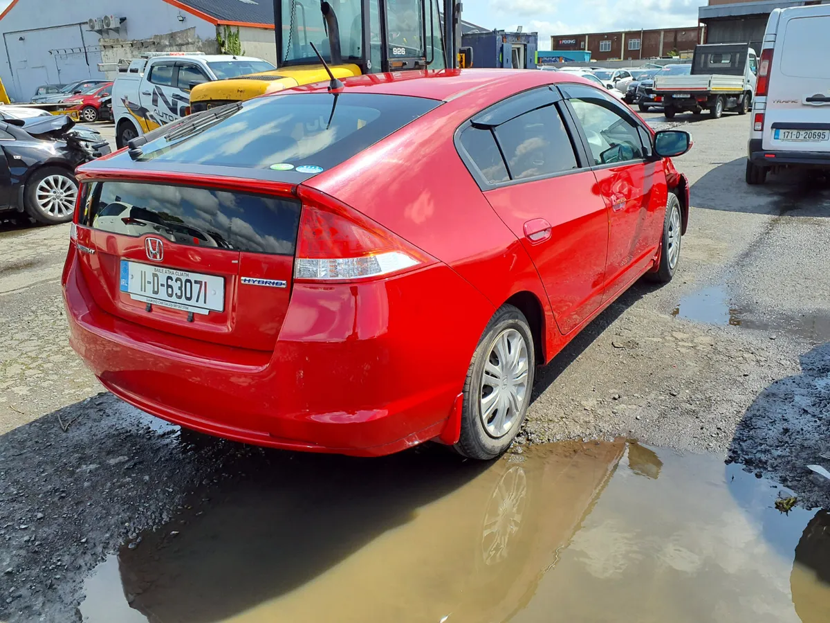 2011 Honda insight - Image 3