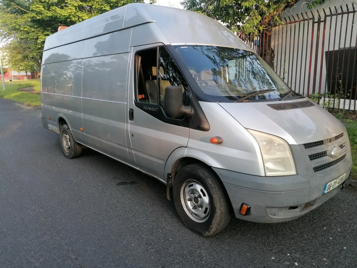 Van - Image 2