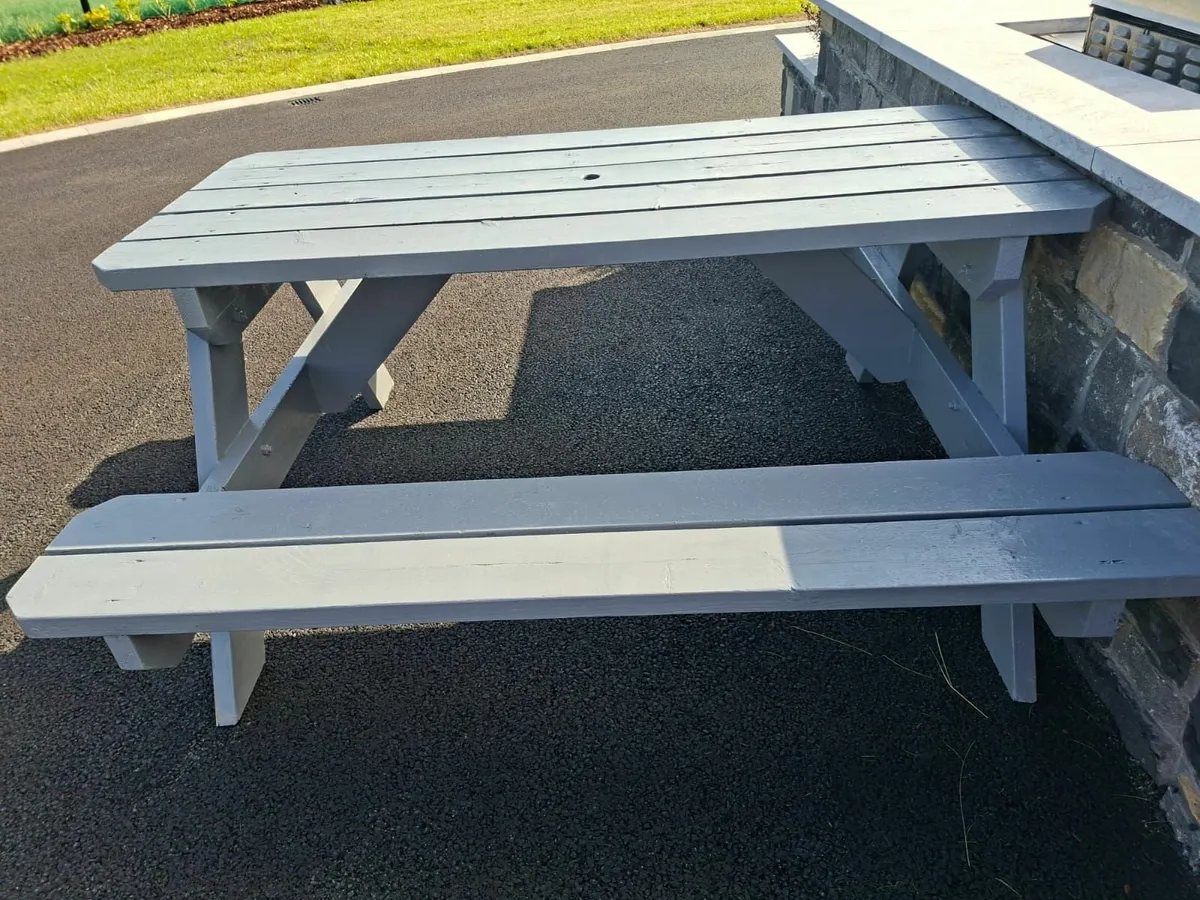 Picnic bench - Image 2