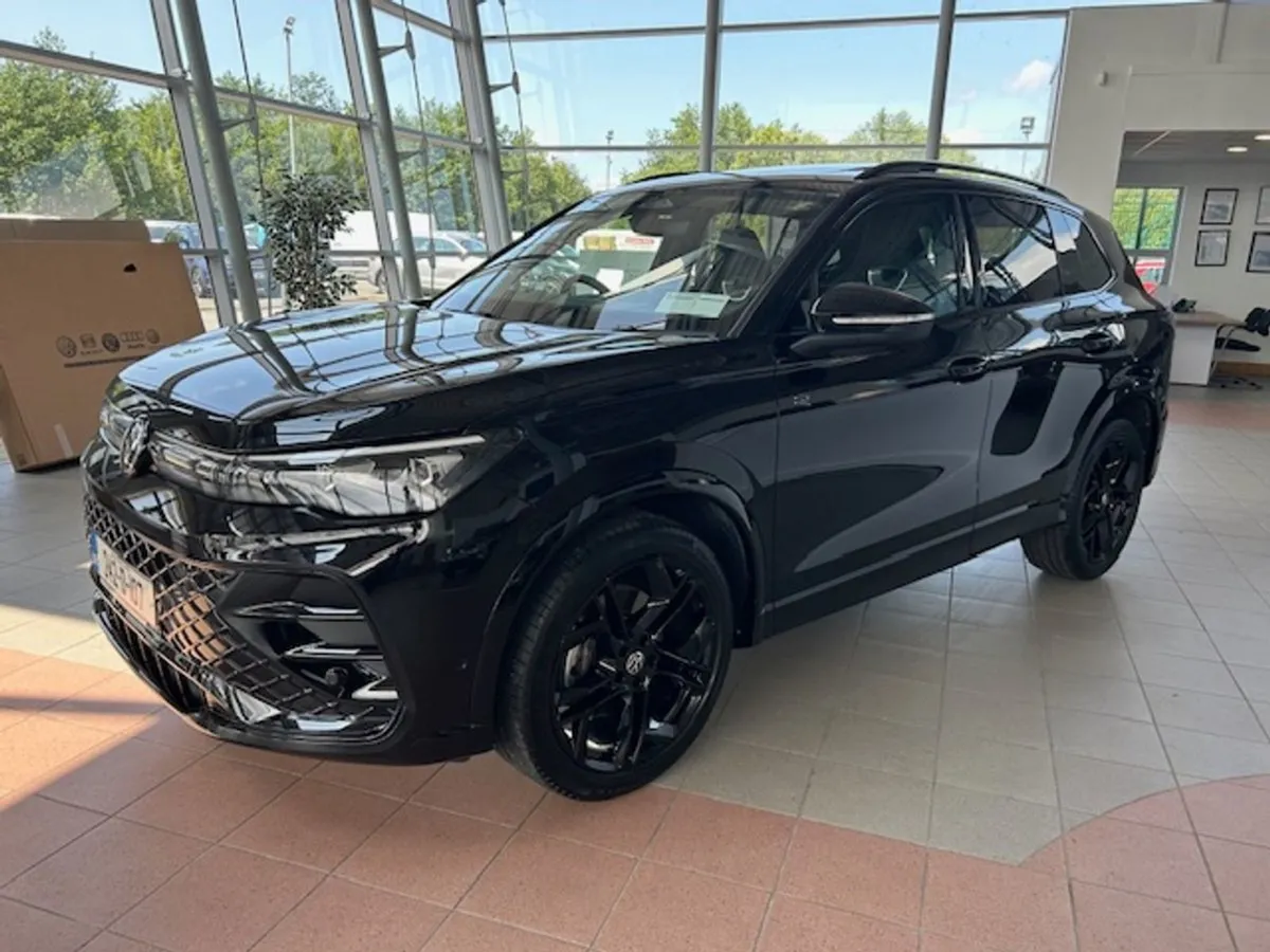 Volkswagen Tiguan 2.0 TDI 150HP R-line Black Edit - Image 2