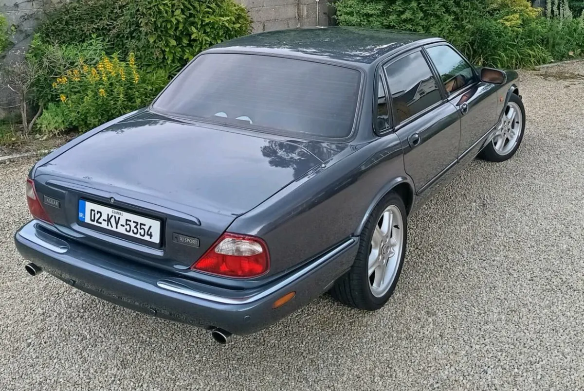 Jaguar XJ V8 Sport - Image 2