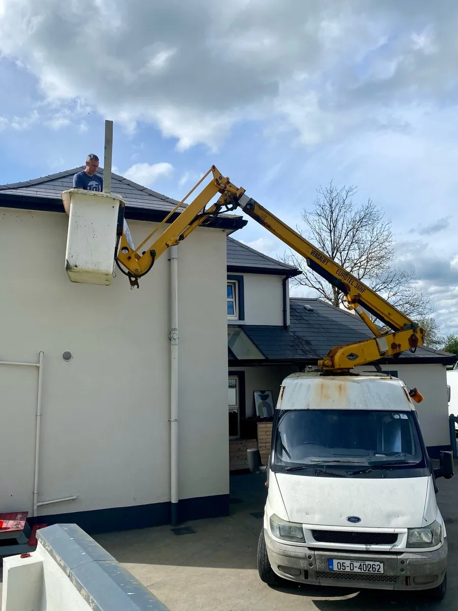 2005 Ford Transit Cherry picker Hoist van - Image 3