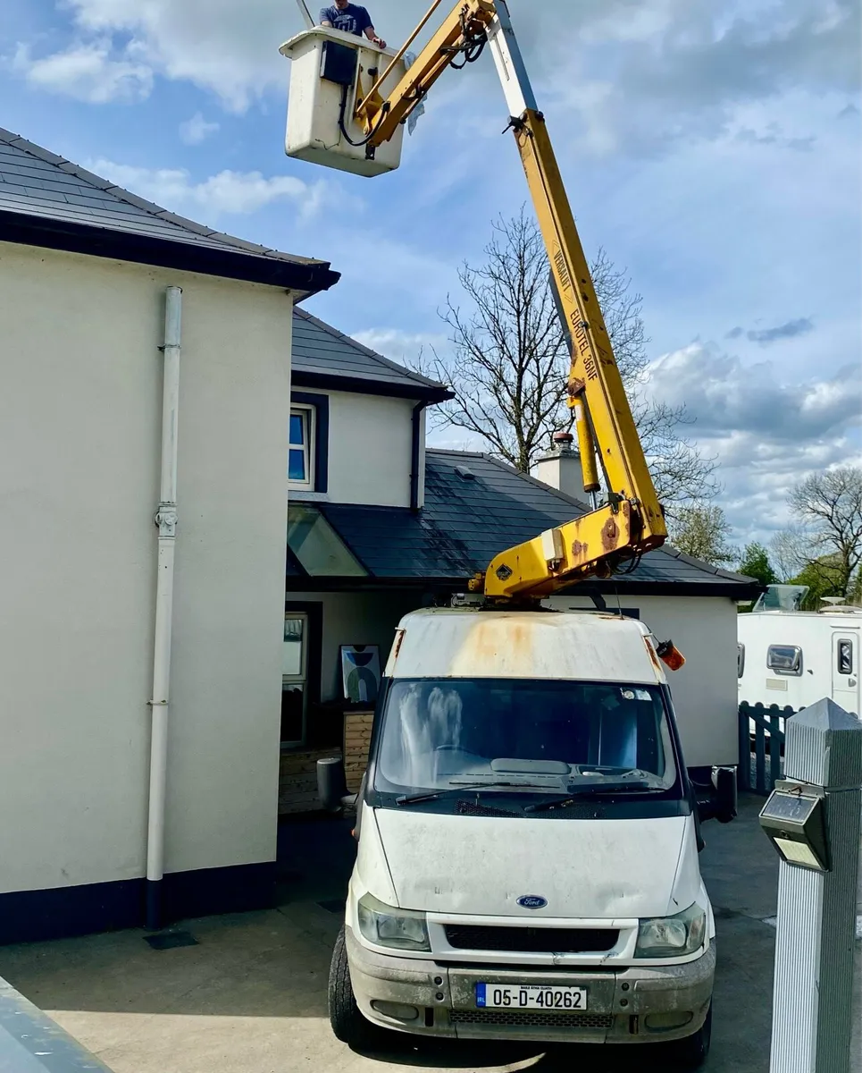 2005 Ford Transit Cherry picker Hoist van - Image 4