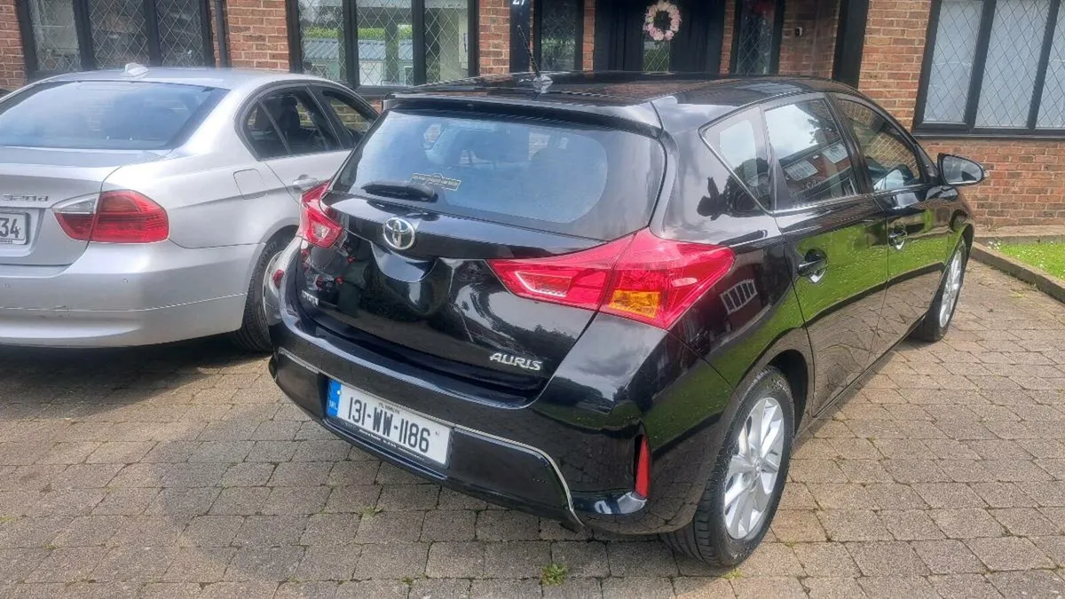 TOYOTA  AURIS 1.3 PETROL 2013 NEW MODEL - Image 1