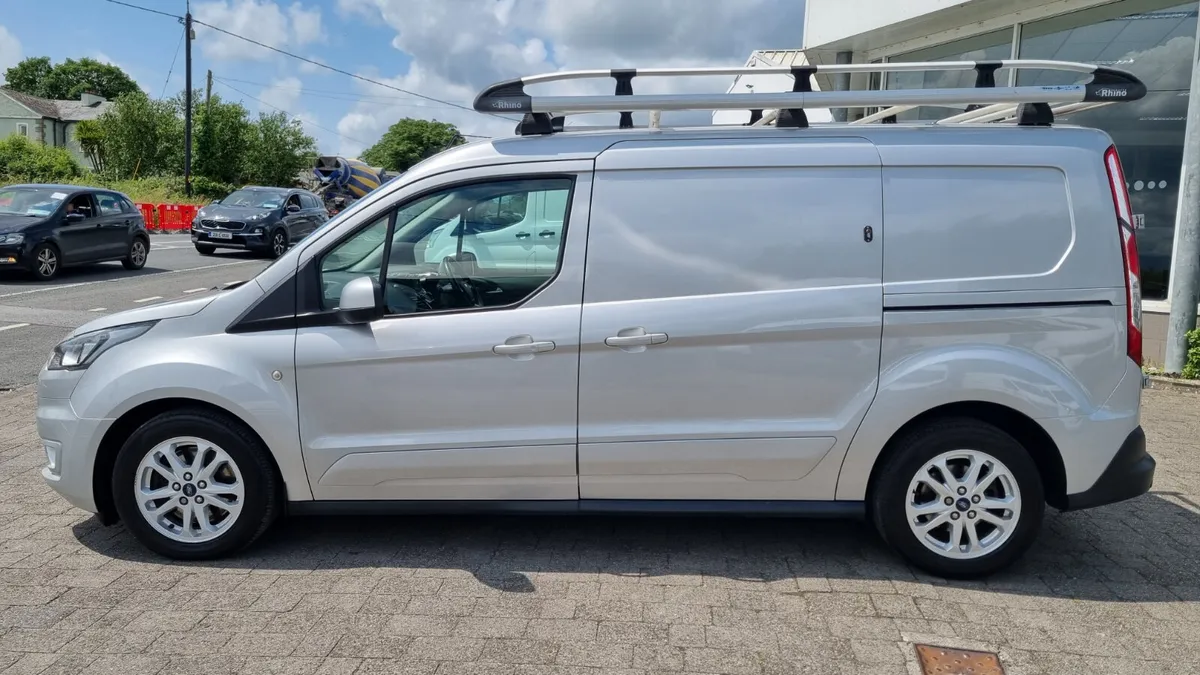 2020  CONNECT LWB LIMITED SPEC 120BHP 3 SEATS - Image 4