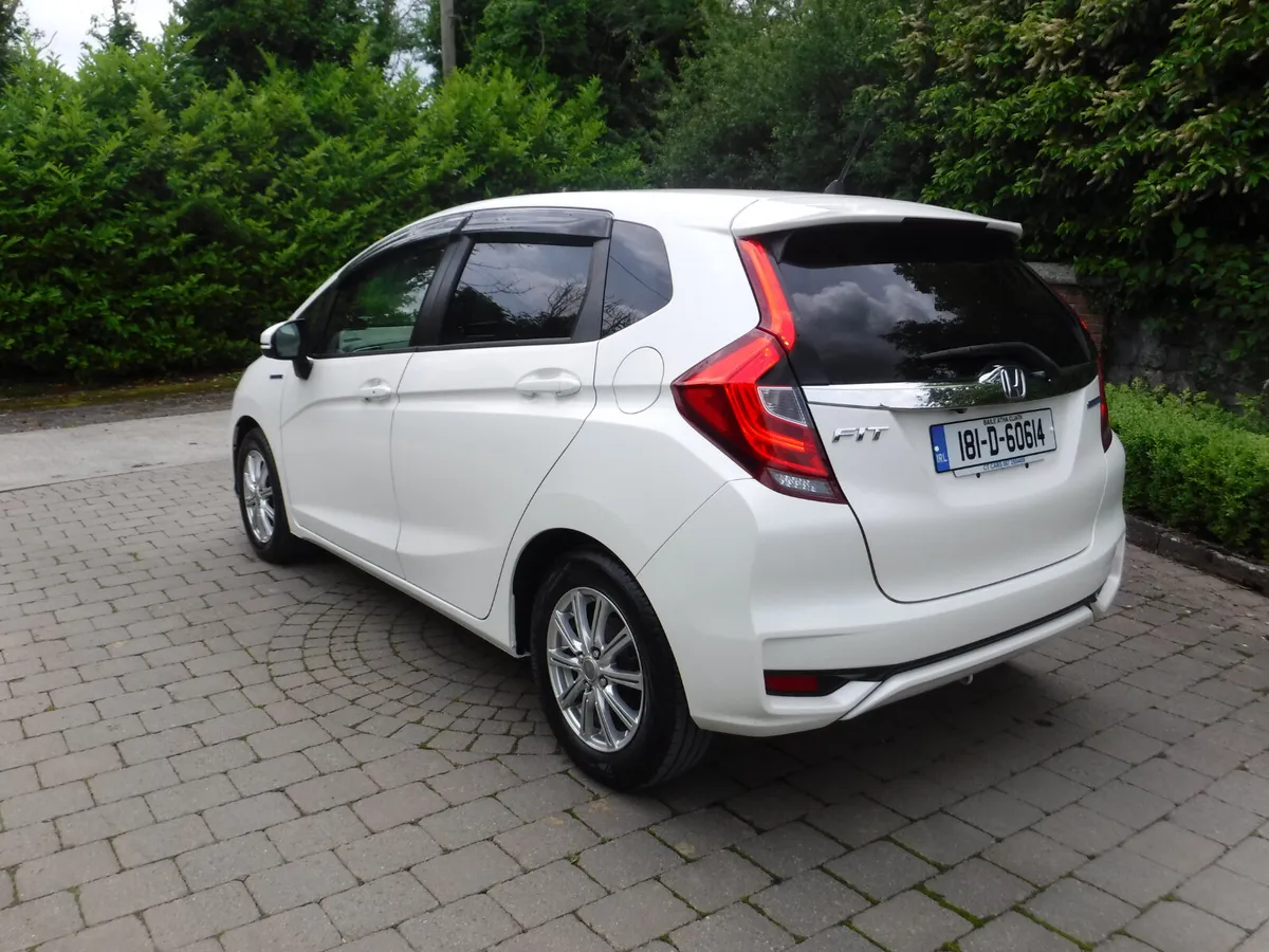 HONDA FIT 1.5 AUTO HYBRID NCT 6/27 ANDROID+CARPLAY - Image 4