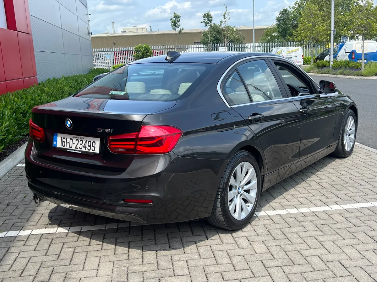 BMW 318i Auto Very Low Kms - Image 2