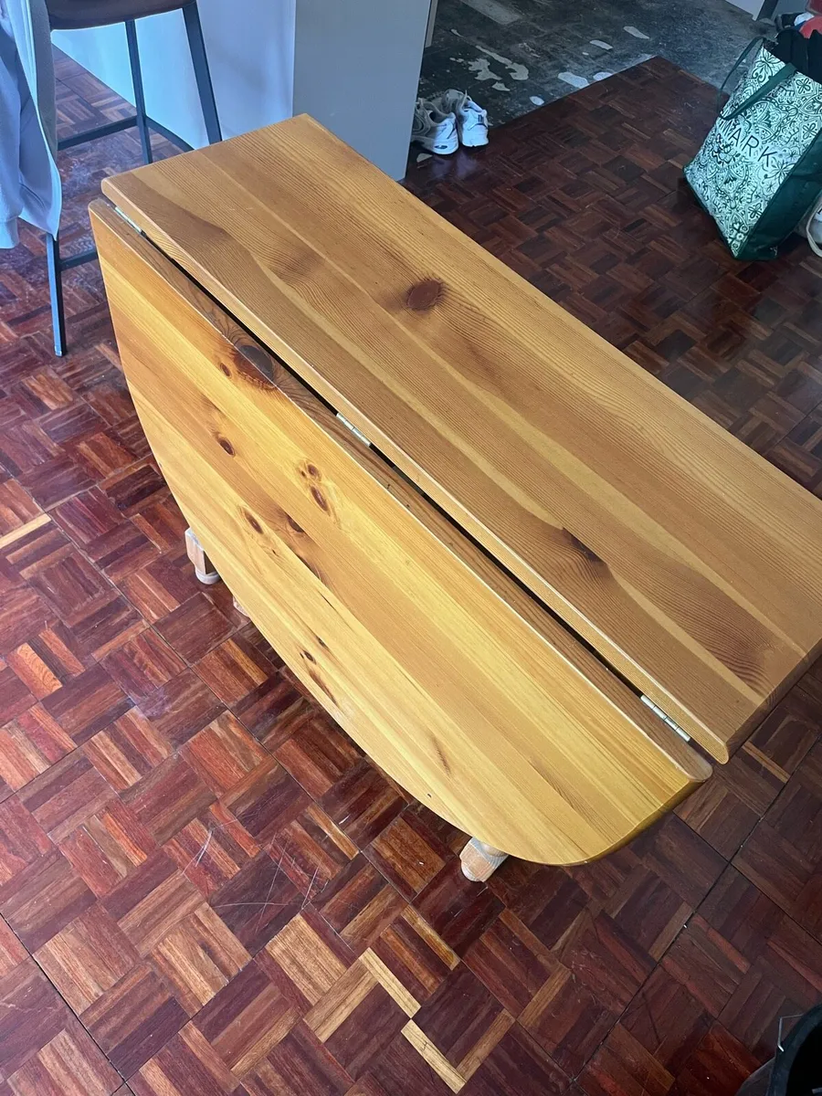 Wooden Kitchen Table Collapsable - Image 2
