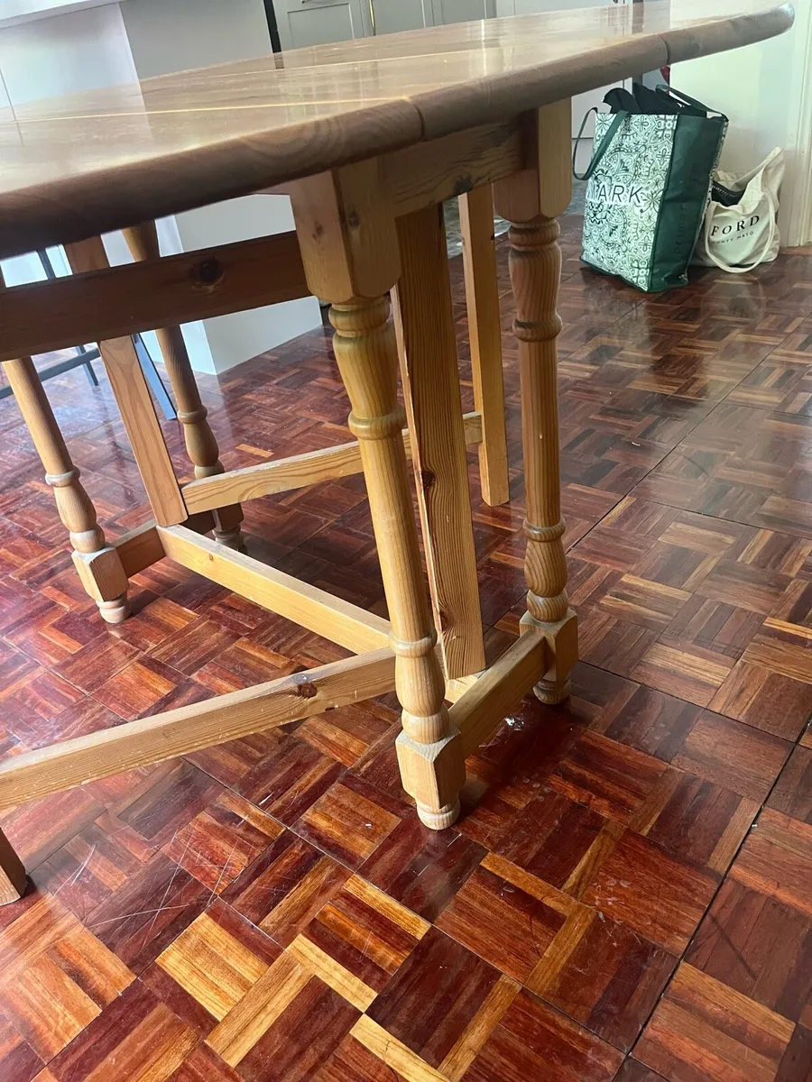Wooden Kitchen Table Collapsable - Image 4