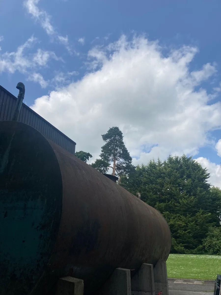 Oil tank - Image 2