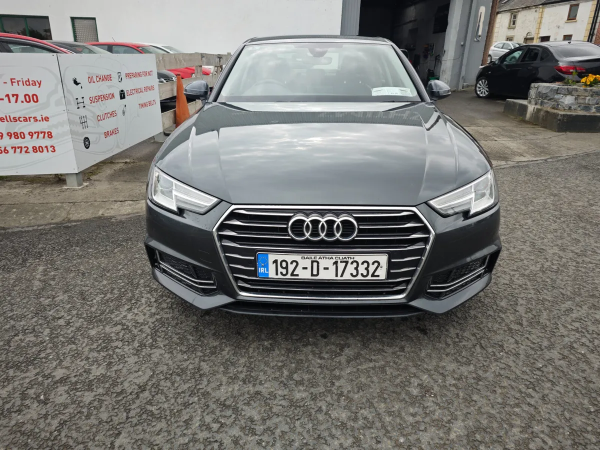 Audi A4 2019 35TDI 150HP S tronic S Line - Image 3