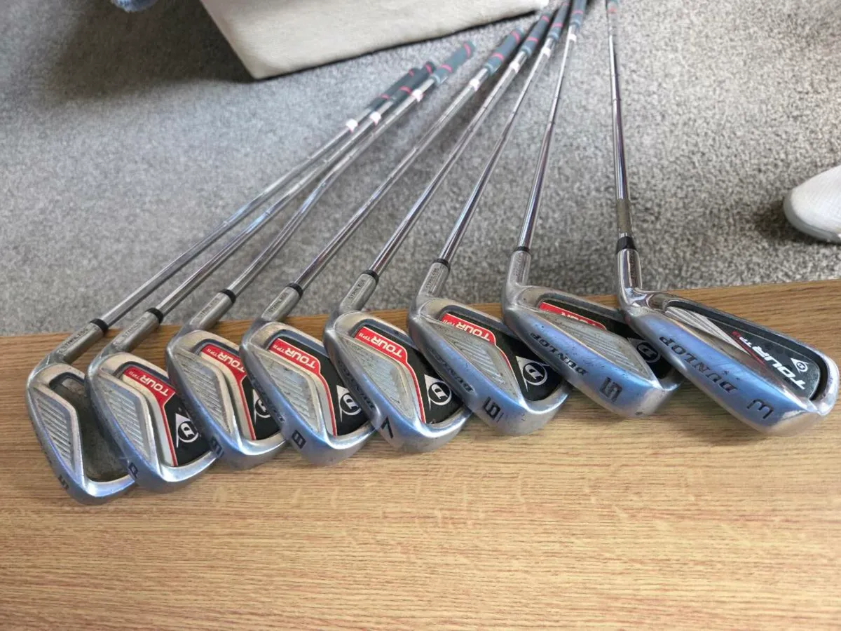 Dunlop Golf Clubs - Full set - Image 1