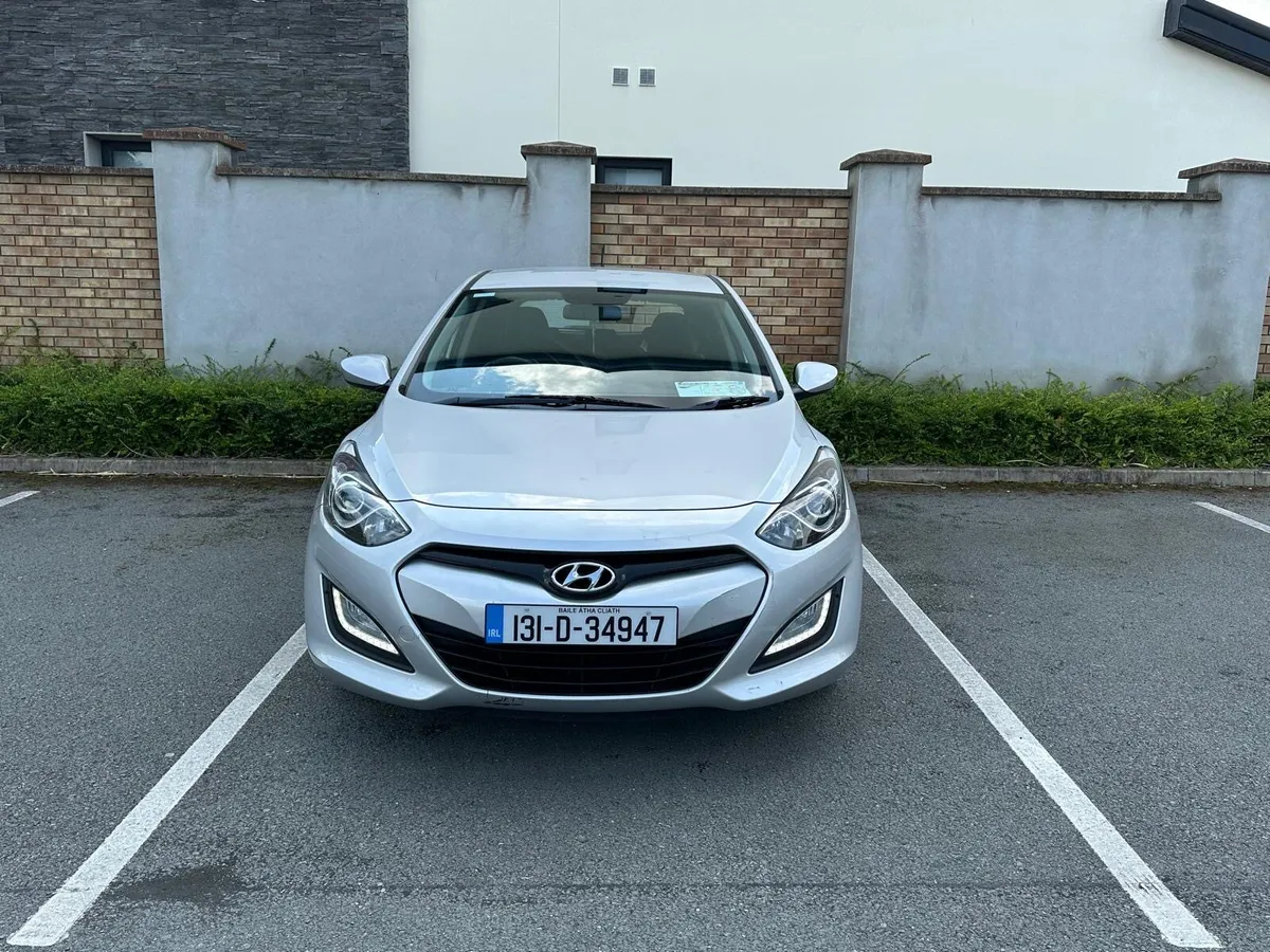 2013 Hyundai i30 Classic Nct and tax low miles - Image 2