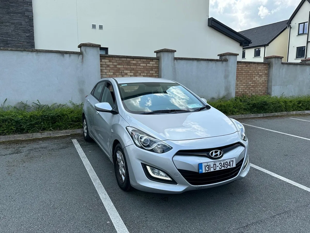 2013 Hyundai i30 Classic Nct and tax low miles - Image 3