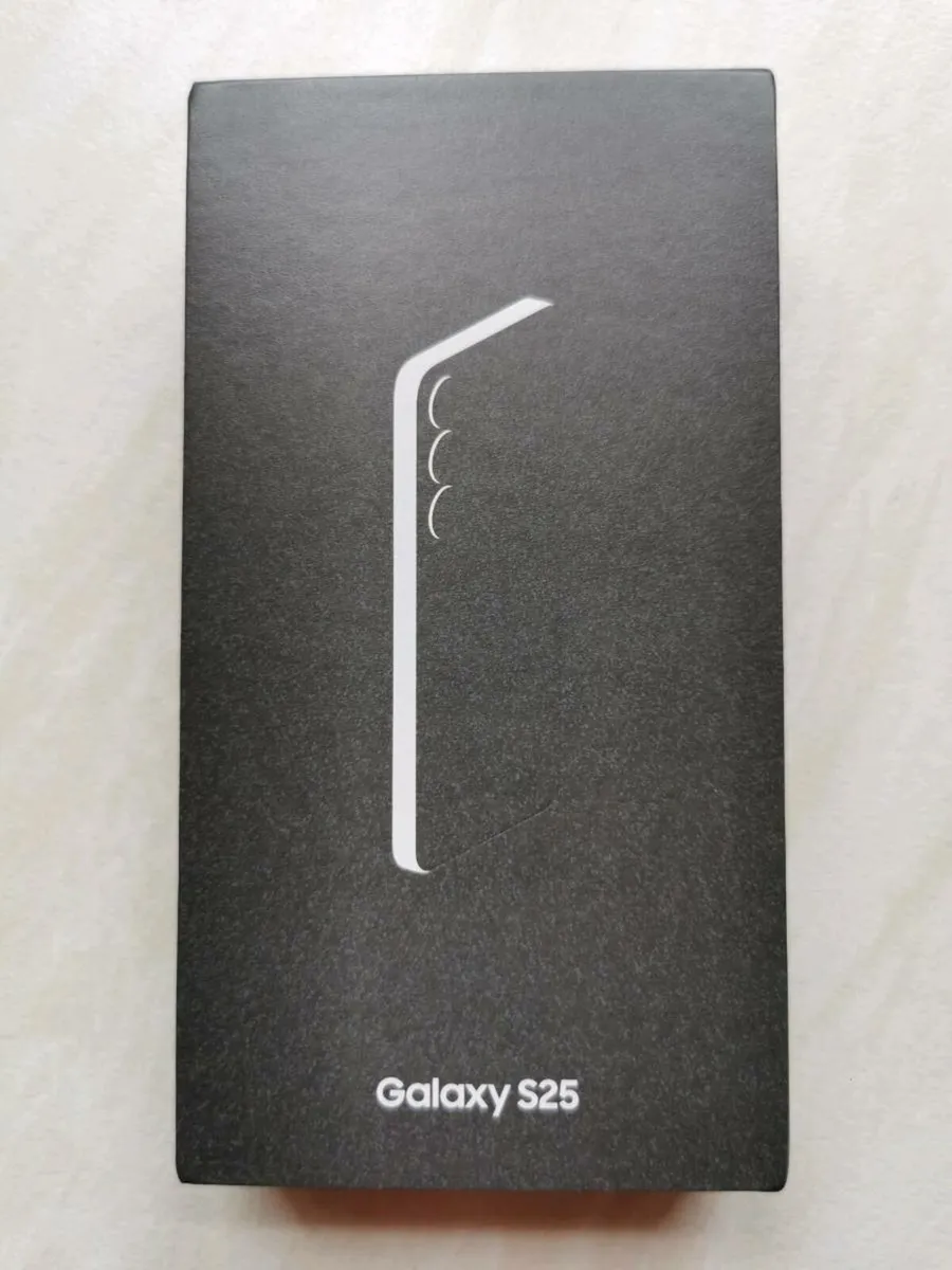 Samsung Galaxy S25 - Image 1