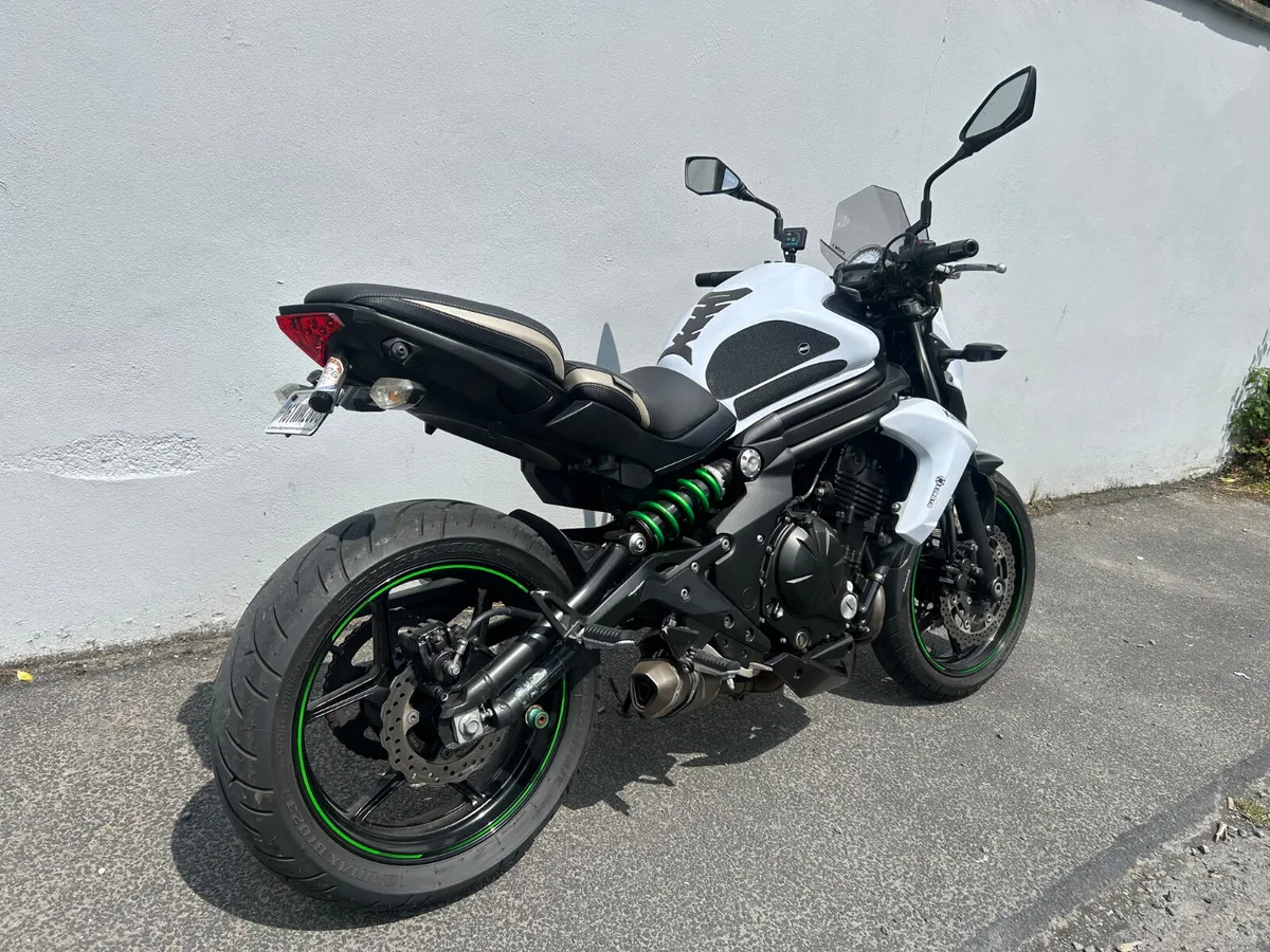 Kawasaki ER6 SUPER BIKE - Image 3