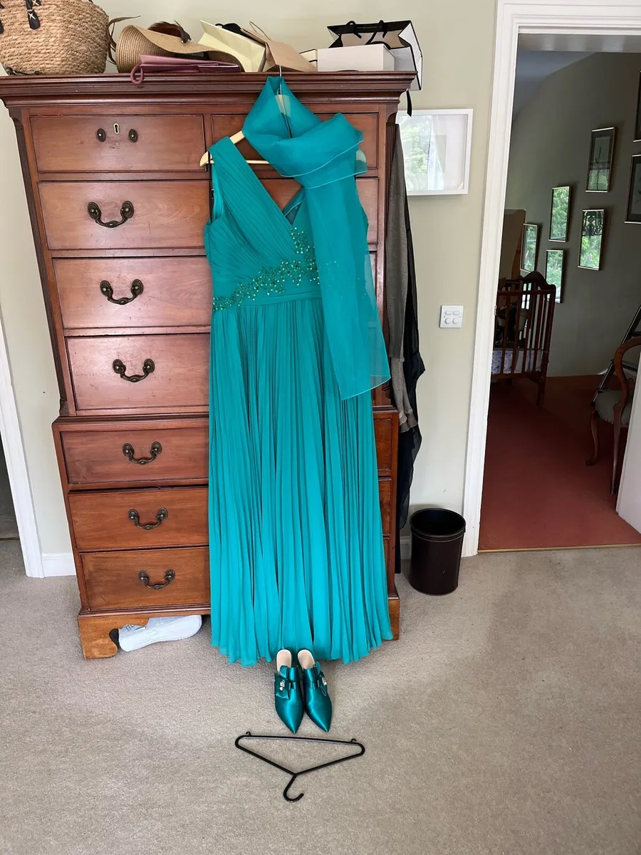 Debs dress - Image 3